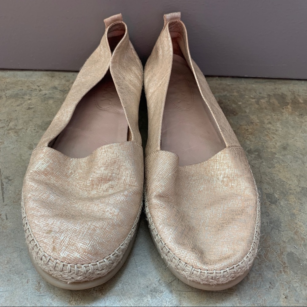 The Flexx Shimmery Gold Slip On Flats‎ Size 10